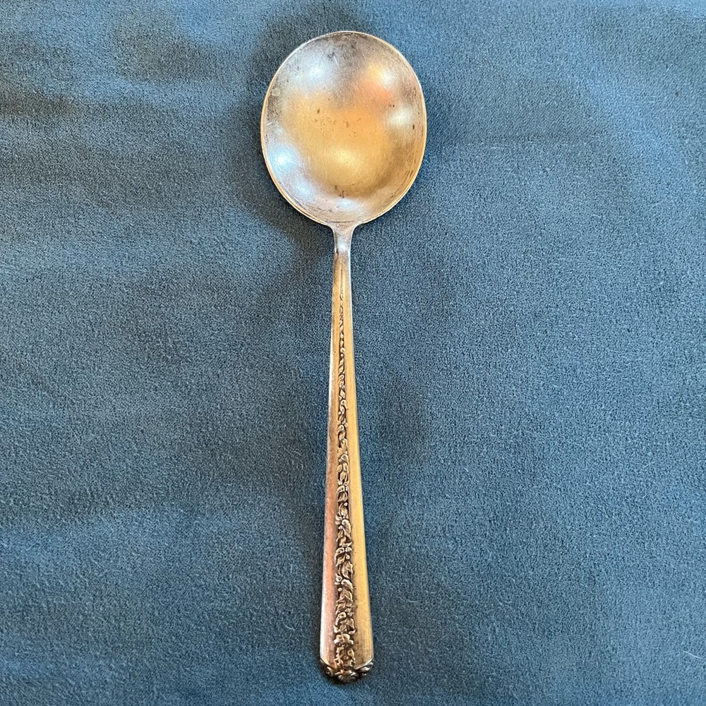 1 Towle Rambler Rose sterling silver cream/soup spoon